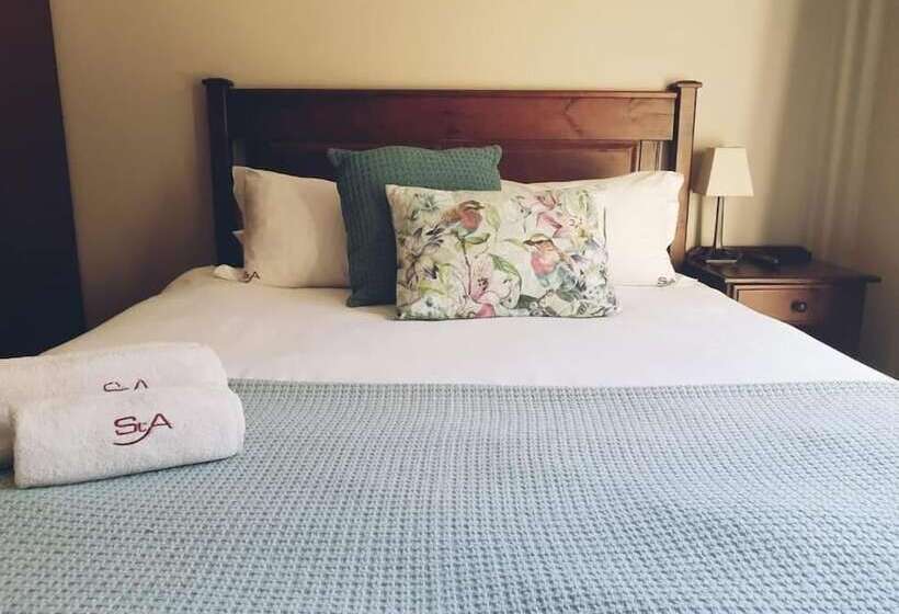 פנסיון St Anna Guesthouse