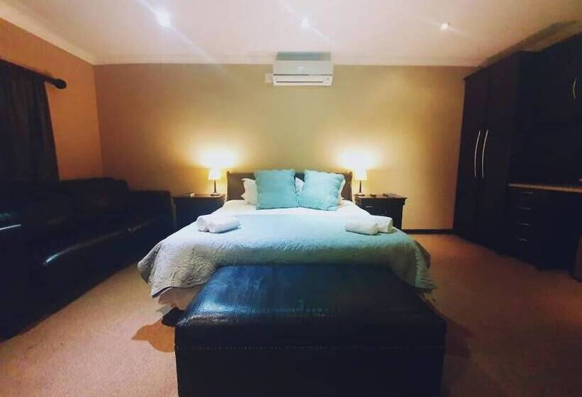 פנסיון St Anna Guesthouse