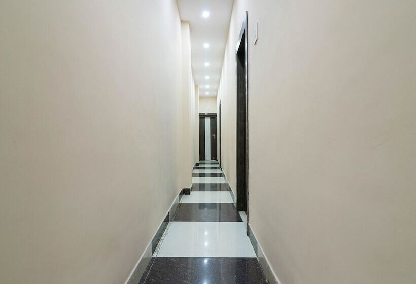 Spot On 44041 Hotel Ambay International