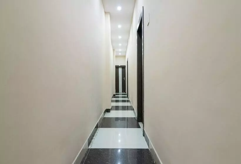 Spot On 44041 Hotel Ambay International