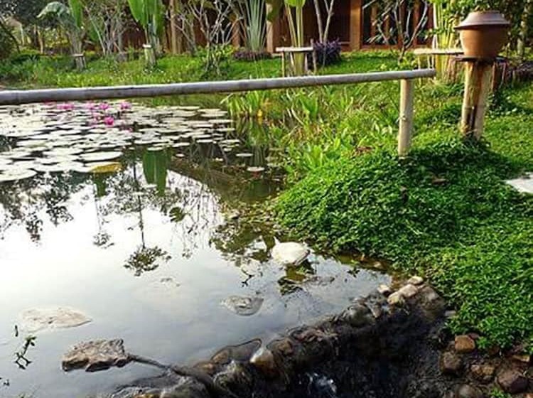 هتل Baan Huay Namrin