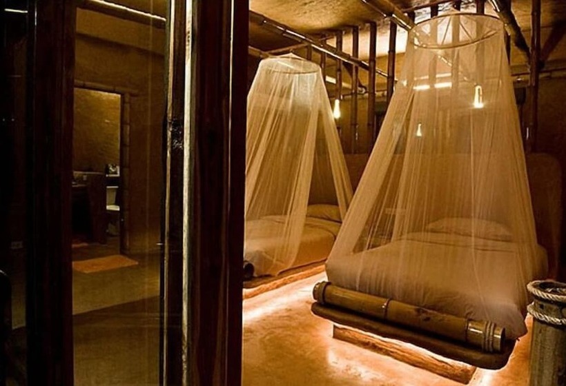 هتل Baan Huay Namrin