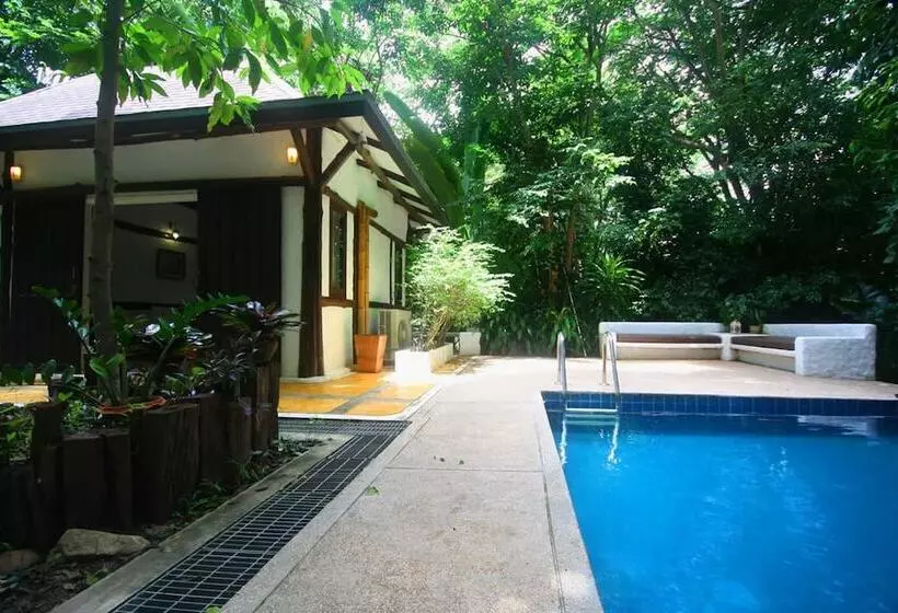 Hotelli Baan Huay Namrin