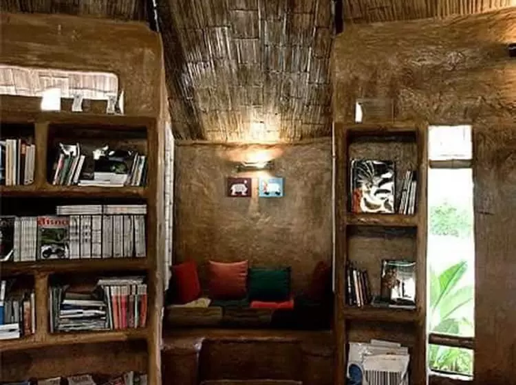 Hotelli Baan Huay Namrin