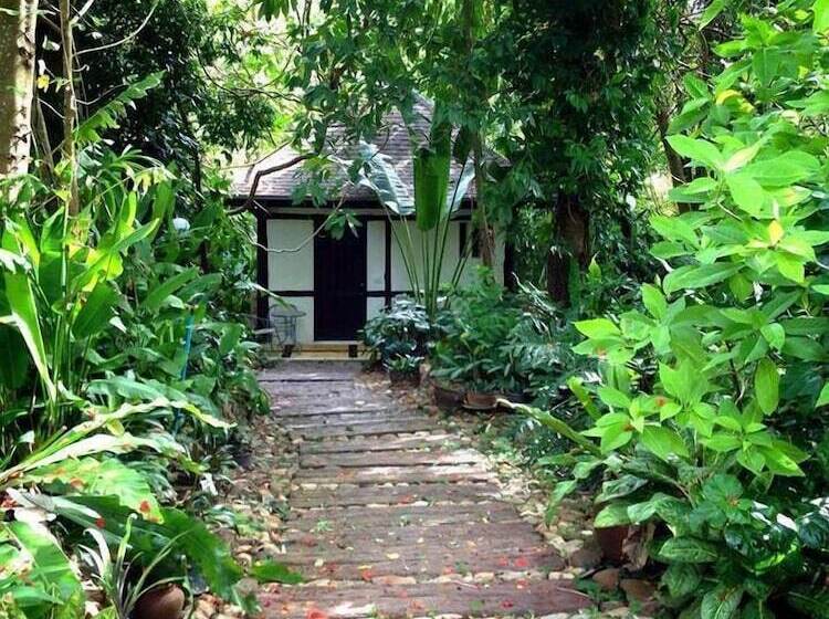 هتل Baan Huay Namrin