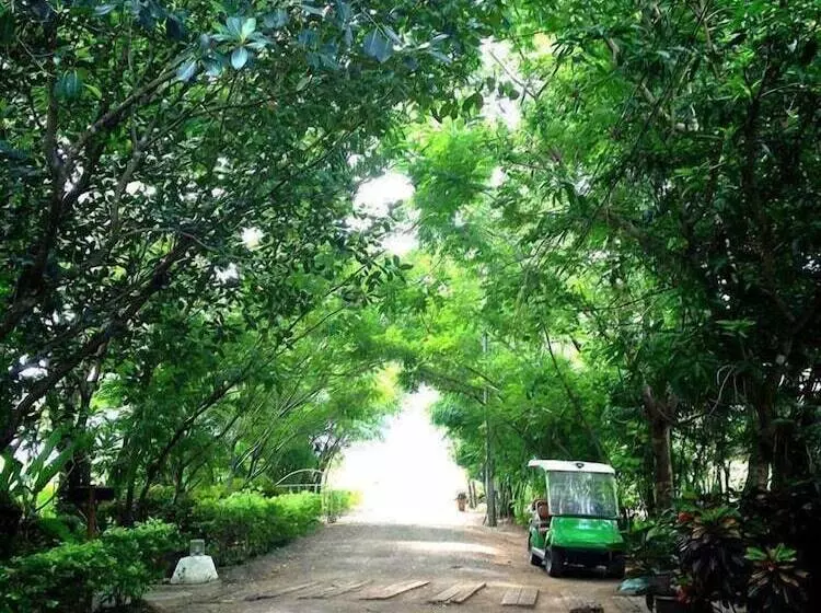 Hotelli Baan Huay Namrin