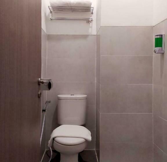 Hotel Front One Residence Syariah Mampang