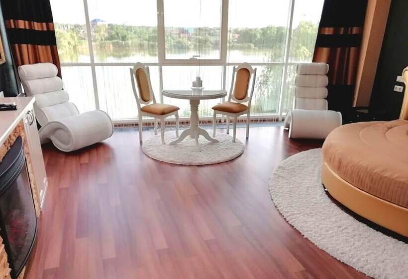 בית מלון כפרי Golden Star