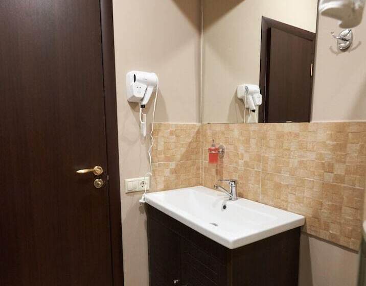 בית מלון כפרי Golden Star