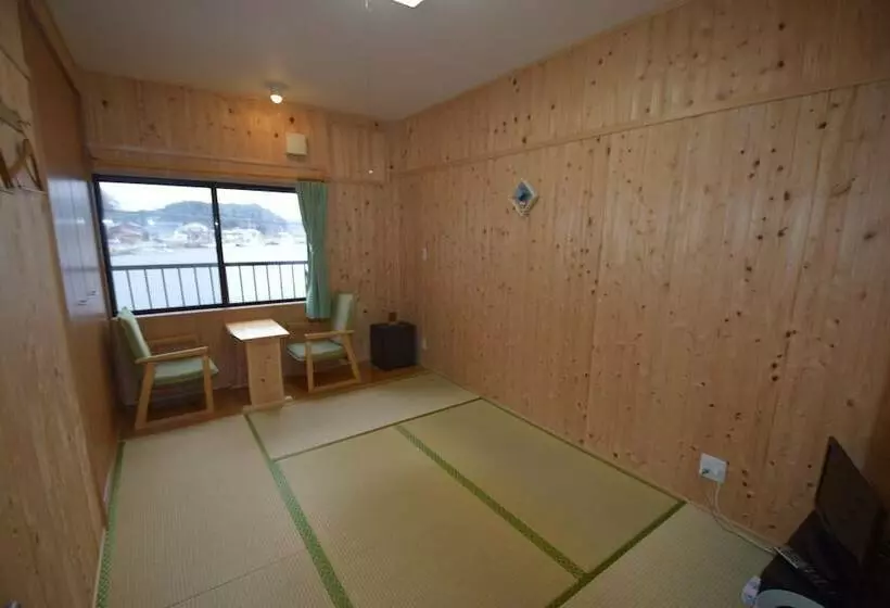 田舎風ホテル Minshuku Nishidomari