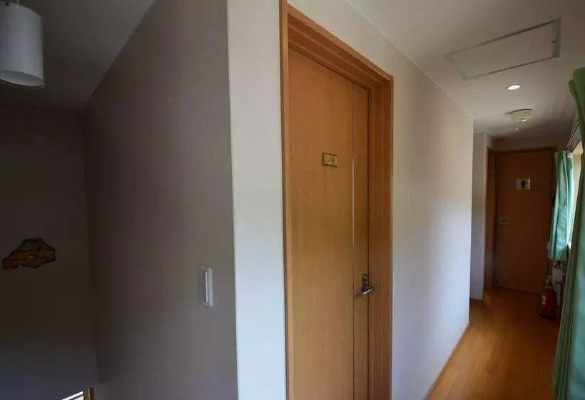 田舎風ホテル Minshuku Nishidomari