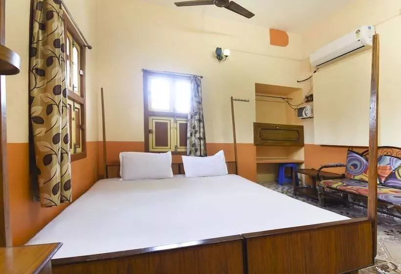 ホテル Spot On 48582 Monalisa Lodge