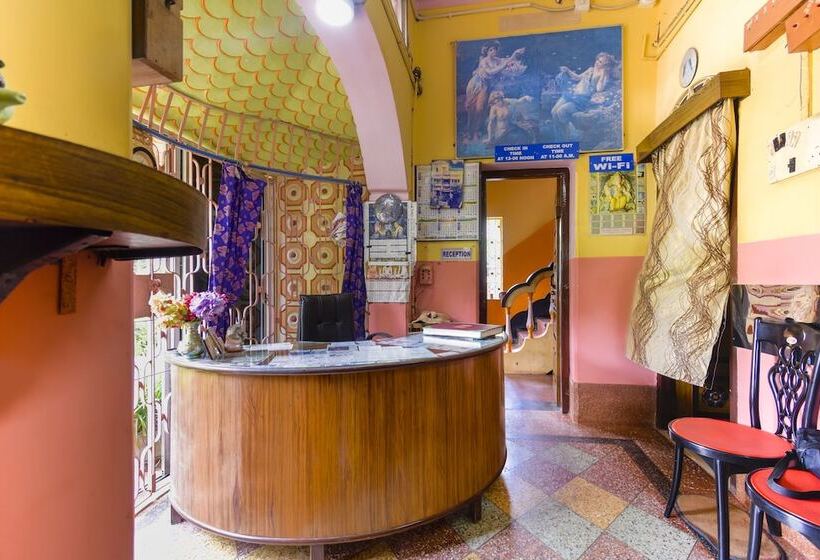 ホテル Spot On 48582 Monalisa Lodge