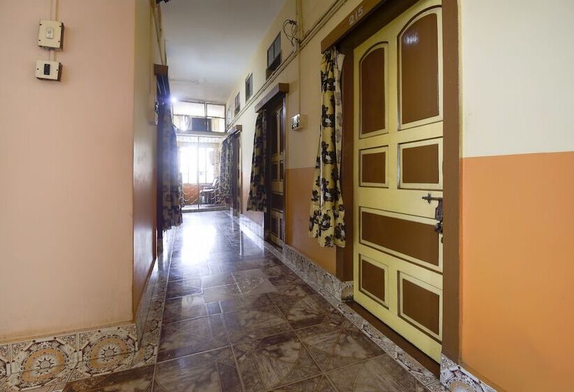 ホテル Spot On 48582 Monalisa Lodge