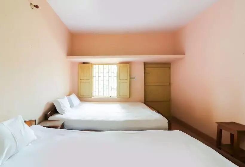 Hotelli Spot On 49047 Shree Chaitanya Math Bhakti Villas