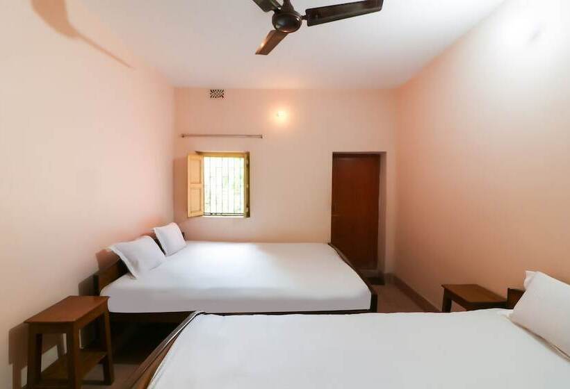 ホテル Spot On 49047 Shree Chaitanya Math Bhakti Villas