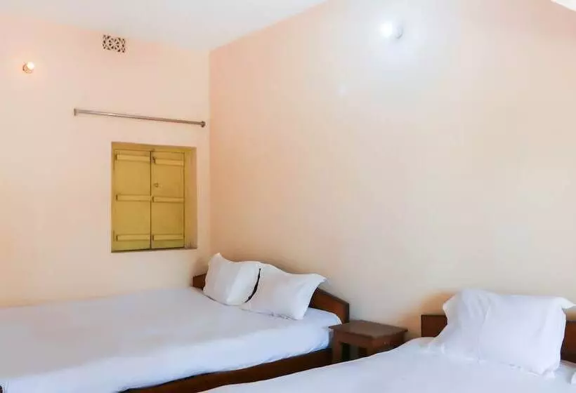 Hotelli Spot On 49047 Shree Chaitanya Math Bhakti Villas