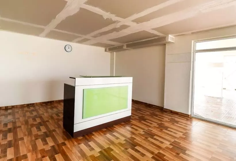 Hotelli Spot On 49483 Dew Drops