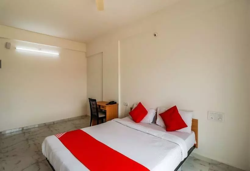 Hotelli Spot On 49483 Dew Drops