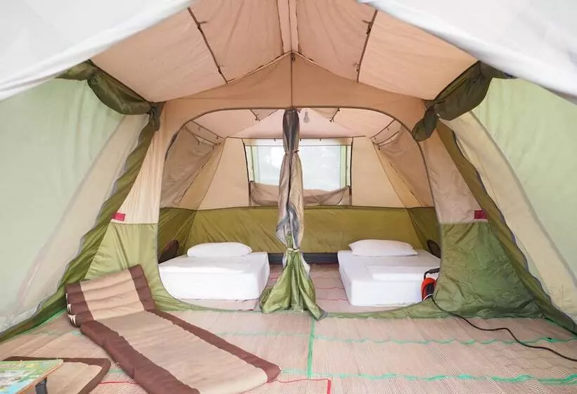 Hotelli The Camp Resort