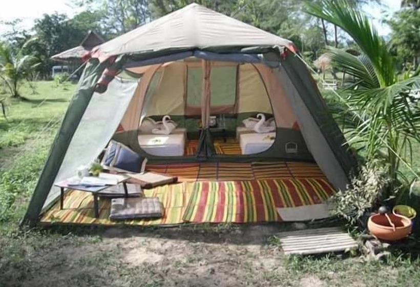 호텔 The Camp Resort