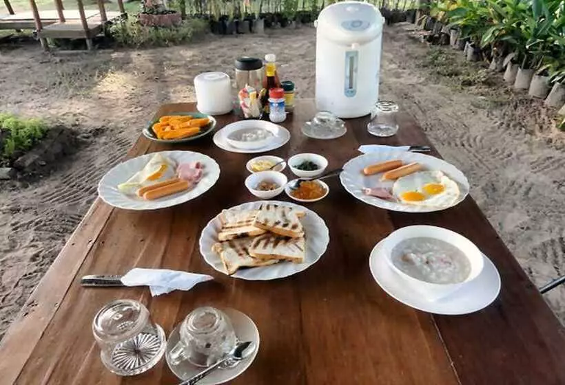 Hotelli The Camp Resort