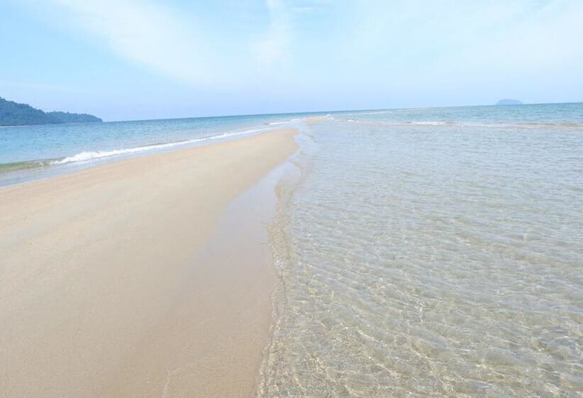 호텔 The Camp Resort