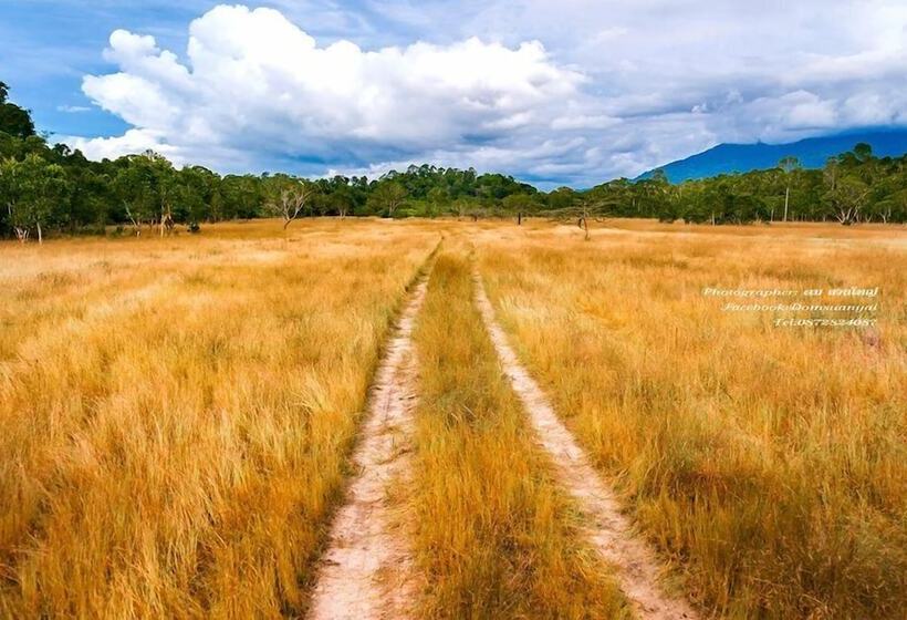 호텔 The Camp Resort