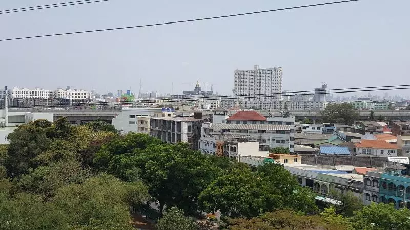 Livotel Express Hotel Bang Kruai Nonthaburi   No Parking