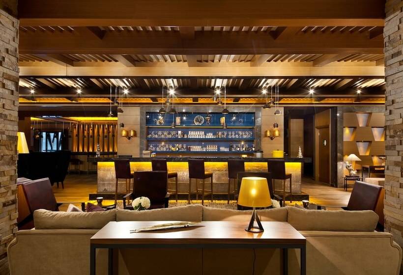 Magna Pivot Hotel Boutique Class