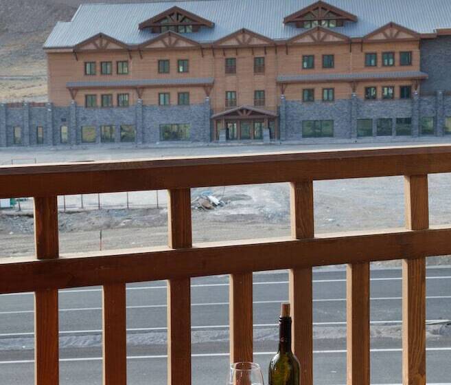 Magna Pivot Hotel Boutique Class