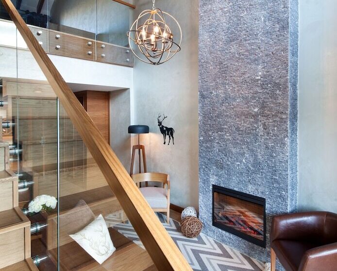 Magna Pivot Hotel Boutique Class