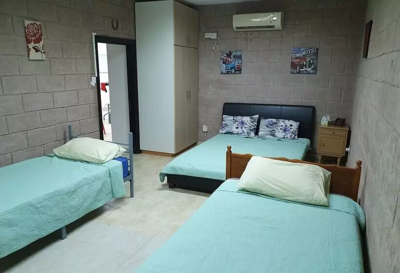 پانسیون Acticon Rooms Larnaca