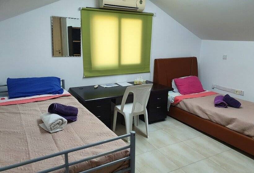 بنسيون Acticon Rooms Larnaca