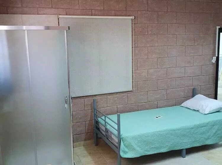 پانسیون Acticon Rooms Larnaca
