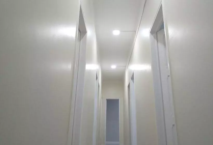 ペンション Come Inn Costa Caparica