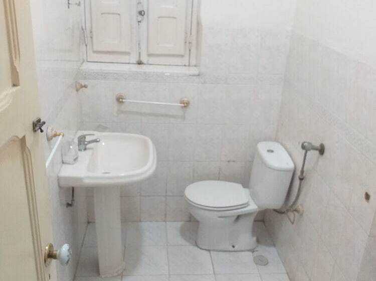 ペンション Come Inn Costa Caparica