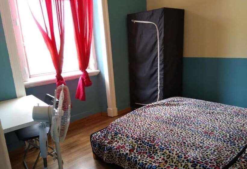 ペンション Come Inn Costa Caparica