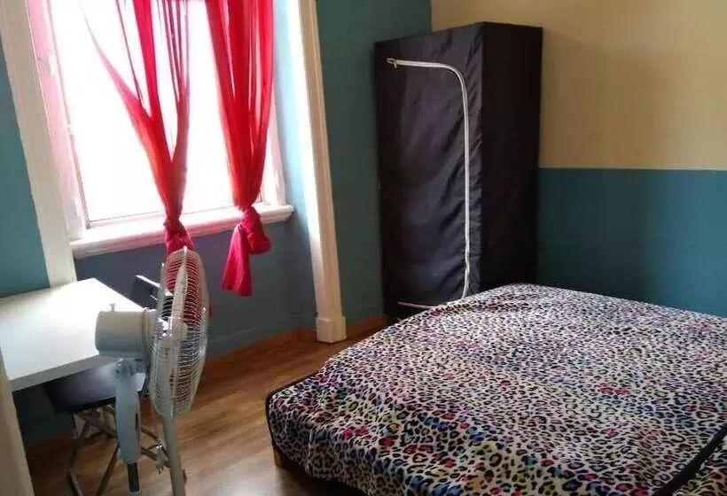 ペンション Come Inn Costa Caparica