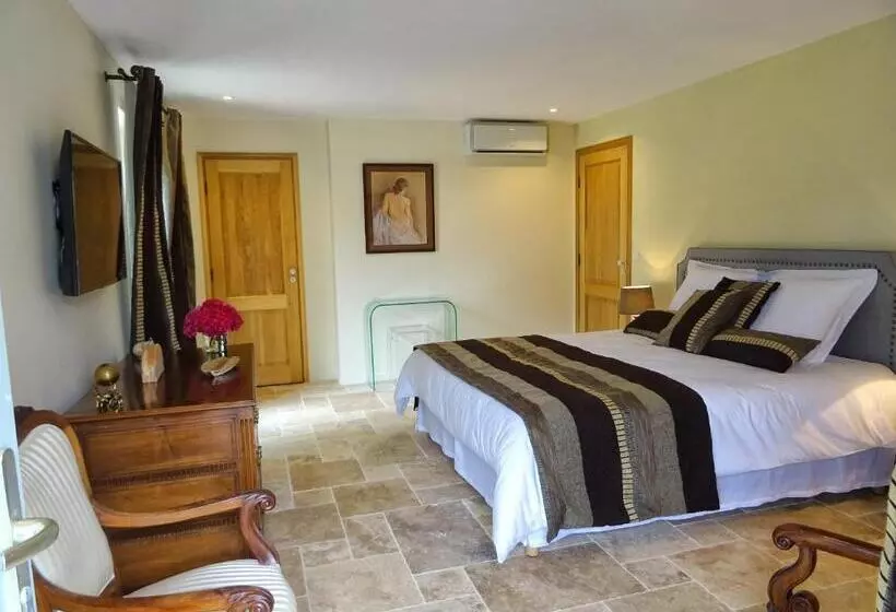 Majatalo Domaine La Bastide