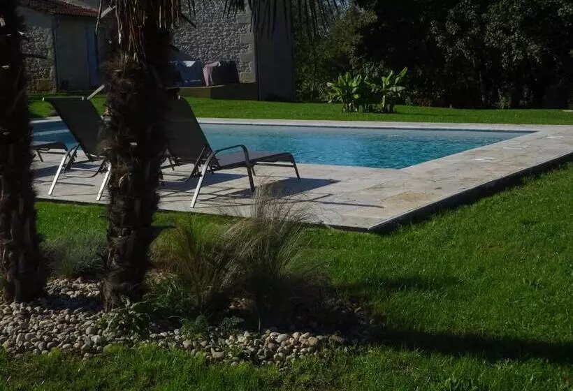 Majatalo Domaine La Bastide