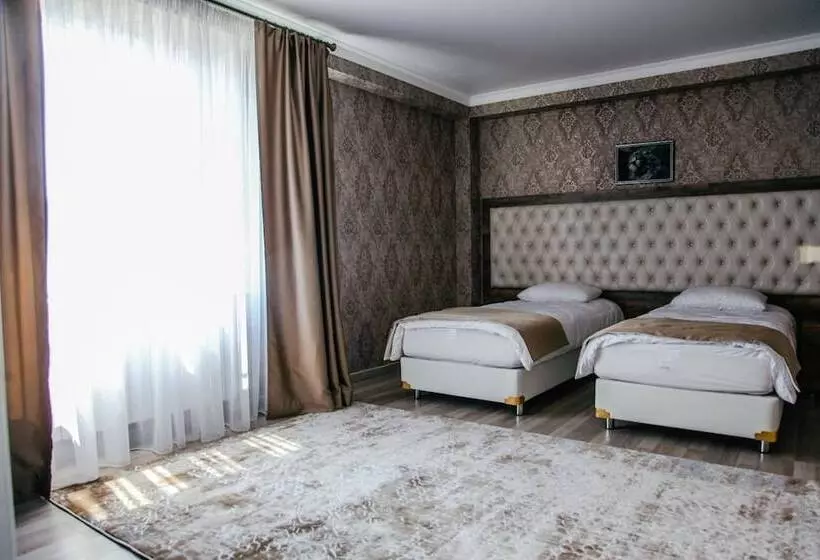 ペンション Evropa