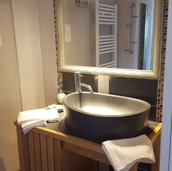 بنسيون La Porte Des Lacs