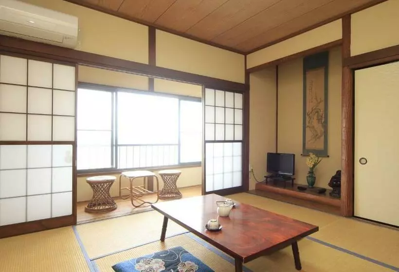 旅館 Shiosai