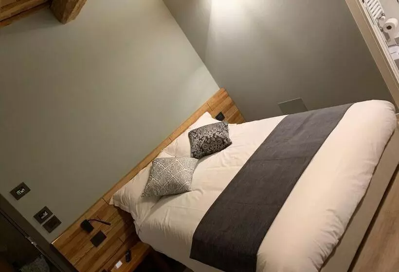 Aamiaismajoitus (B&B) Borgopetra