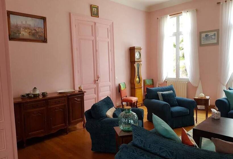 مبيت وإفطار Chateau De L Allee