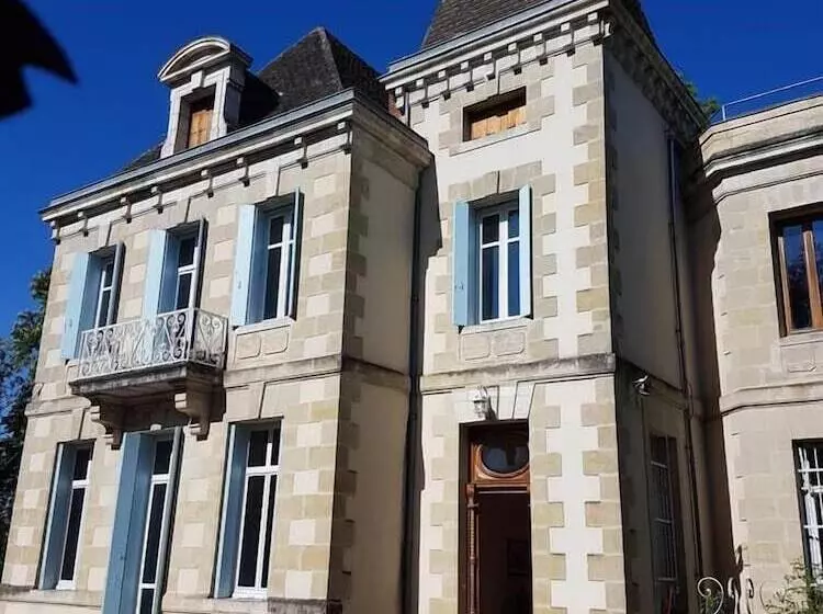 ベッドアンドブレックファースト Chateau De L Allee