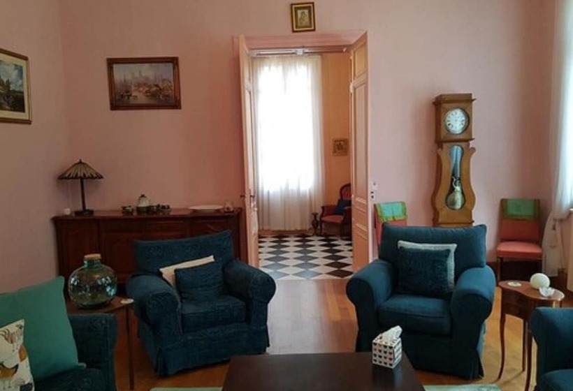 مبيت وإفطار Chateau De L Allee