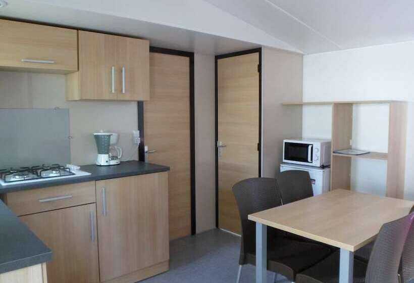 בית מלון כפרי Camping Loisirs Des Groux