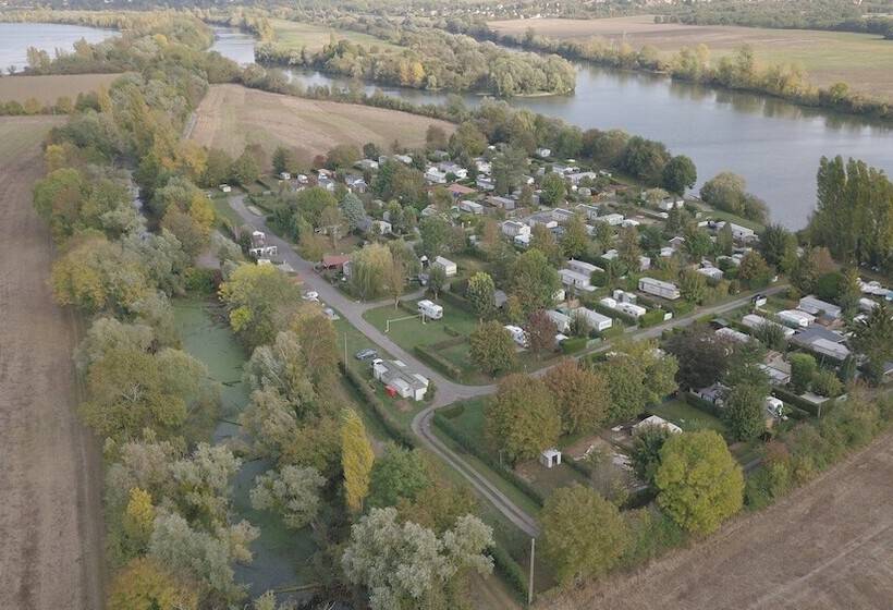 בית מלון כפרי Camping Loisirs Des Groux